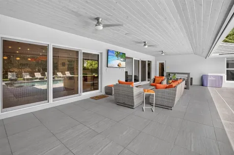 3245 St James Drive Boca Raton FL 33434