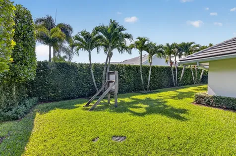 3245 St James Drive Boca Raton FL 33434