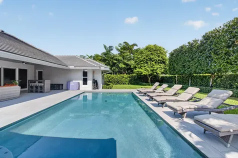 3245 St James Drive Boca Raton FL 33434