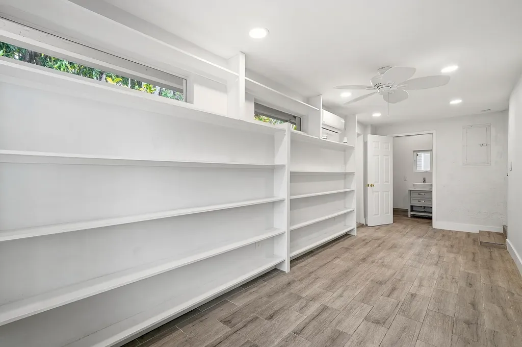 1777 NE 17th Street Fort Lauderdale FL 33305