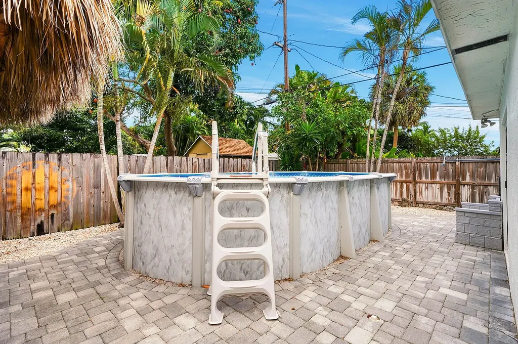1777 NE 17th Street Fort Lauderdale FL 33305