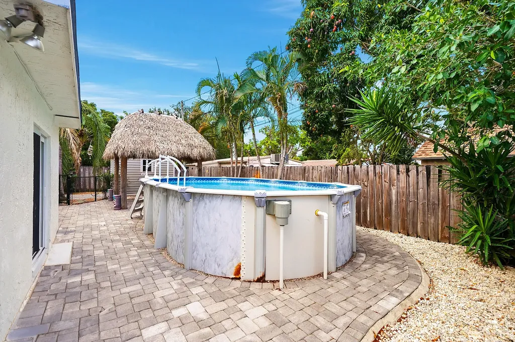 1777 NE 17th Street Fort Lauderdale FL 33305