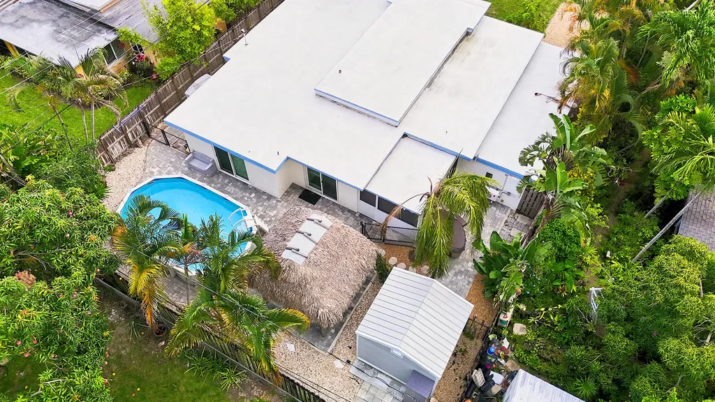 1777 NE 17th Street Fort Lauderdale FL 33305