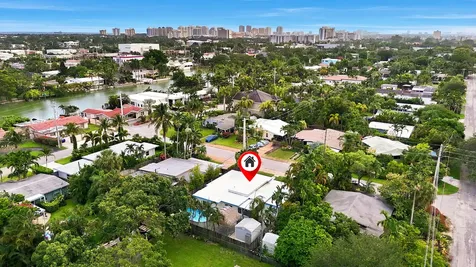 1777 NE 17th Street Fort Lauderdale FL 33305