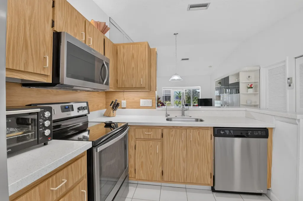 18925 Argosy Drive Boca Raton FL 33496