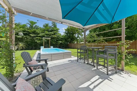 127 SW 10th Avenue Boynton Beach FL 33435