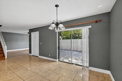 320 Woodland Road Palm Springs FL 33461