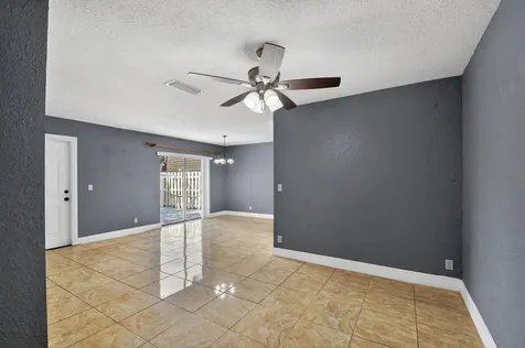 320 Woodland Road Palm Springs FL 33461
