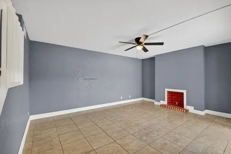 320 Woodland Road Palm Springs FL 33461