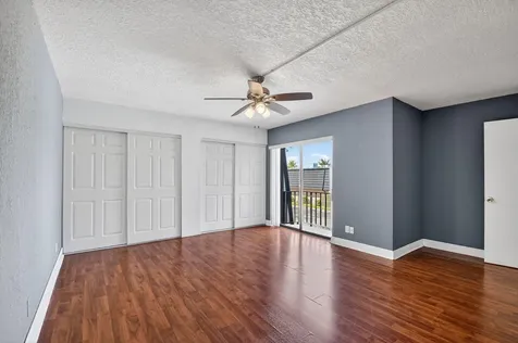 320 Woodland Road Palm Springs FL 33461