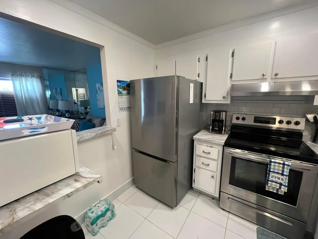 210 Valencia I Delray Beach FL 33446