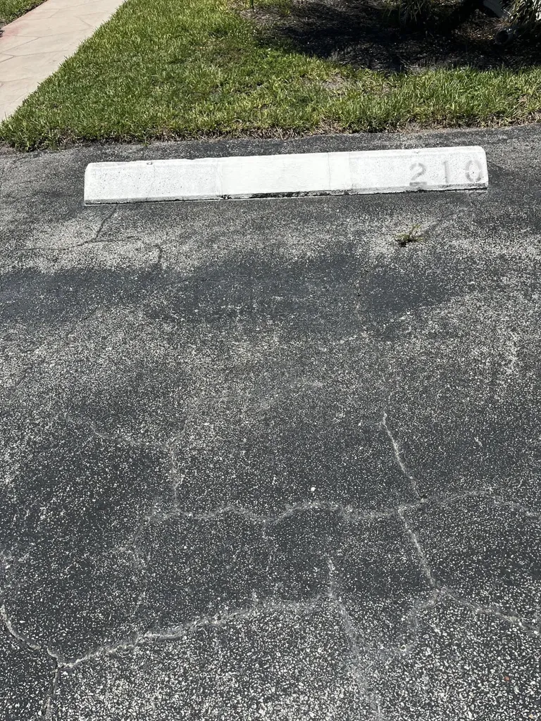 210 Valencia I Delray Beach FL 33446
