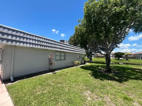 210 Valencia I Delray Beach FL 33446