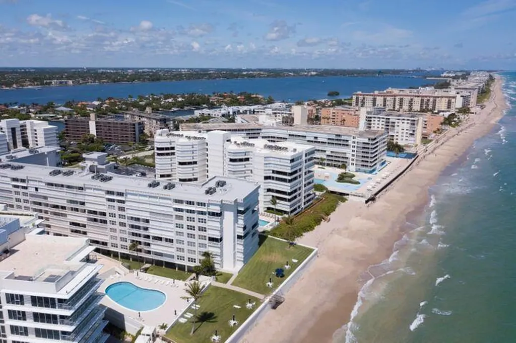 3570 S Ocean Boulevard Palm Beach FL 33480