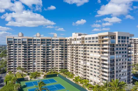4900 N Ocean Boulevard Lauderdale By The Sea FL 33308