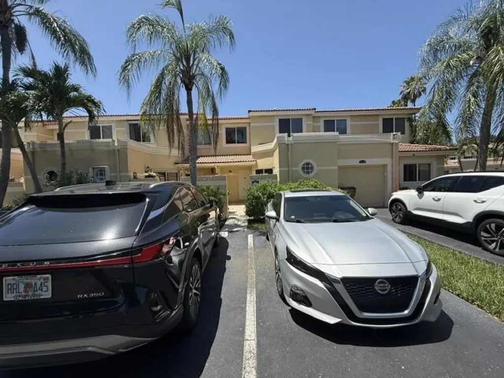 3537 Deer Creek Palladian Circle Deerfield Beach FL 33442