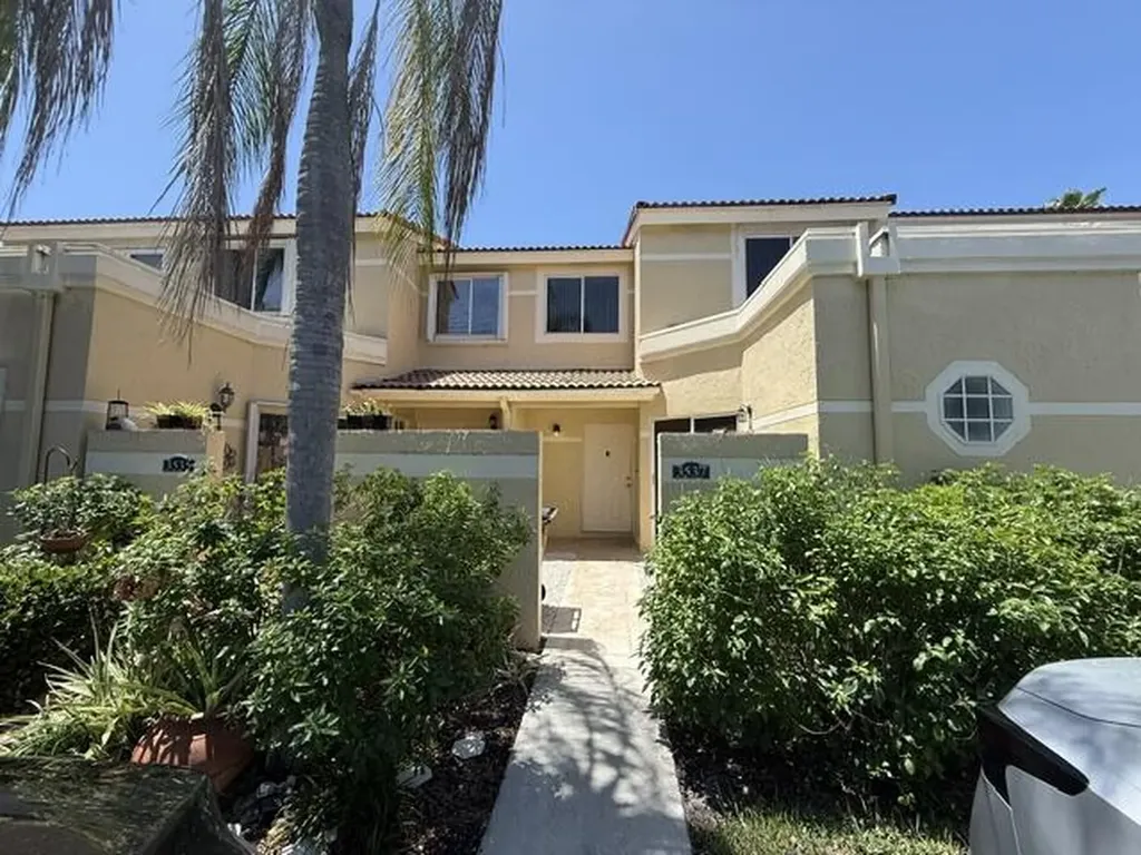 3537 Deer Creek Palladian Circle Deerfield Beach FL 33442