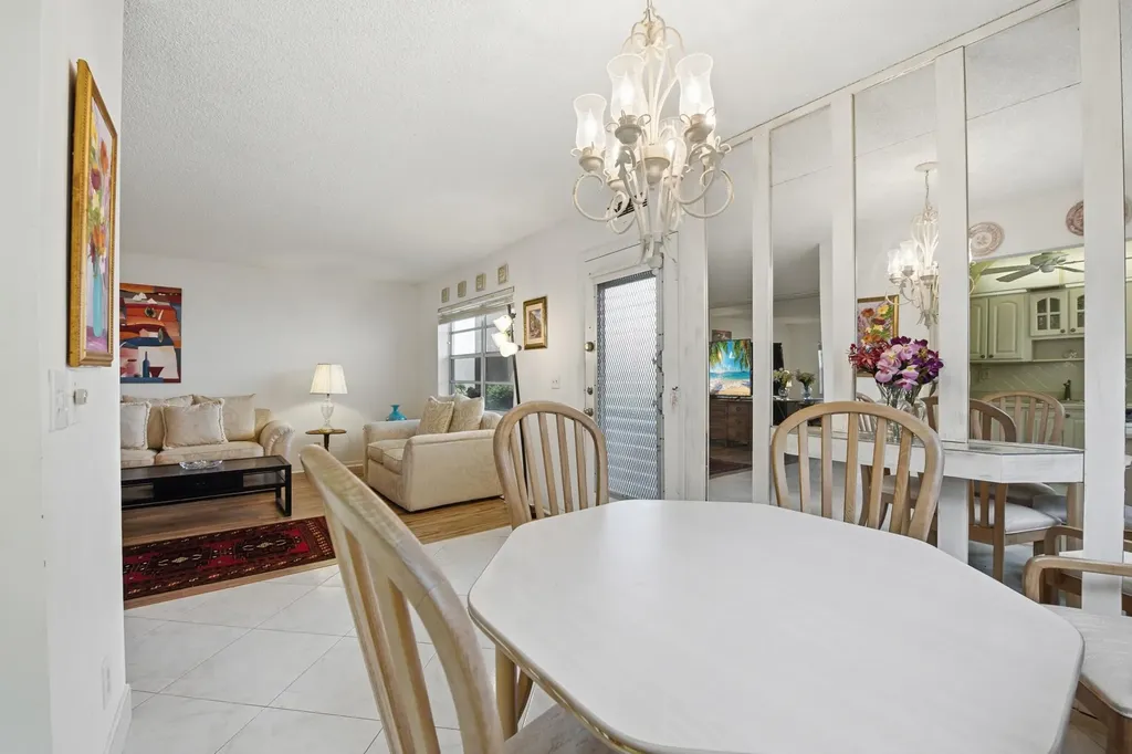 441 Burgundy J Delray Beach FL 33484