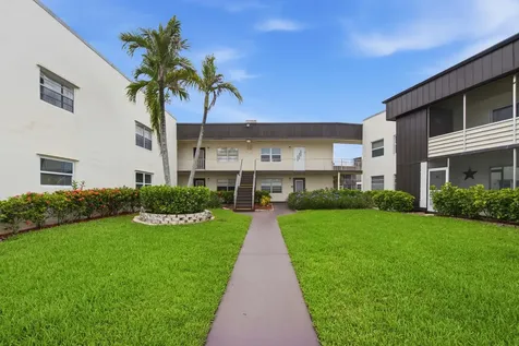441 Burgundy J Delray Beach FL 33484