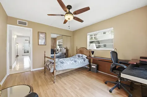 441 Burgundy J Delray Beach FL 33484