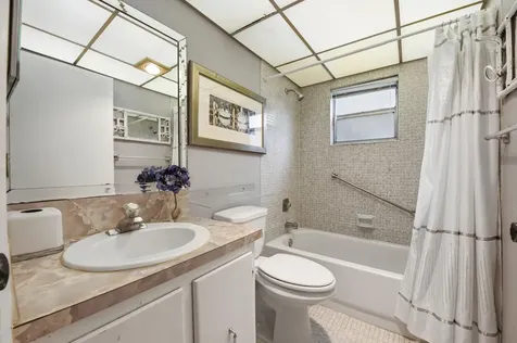 441 Burgundy J Delray Beach FL 33484