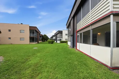441 Burgundy J Delray Beach FL 33484