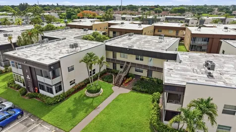 441 Burgundy J Delray Beach FL 33484
