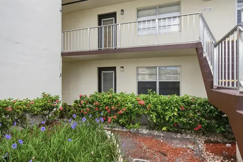441 Burgundy J Delray Beach FL 33484