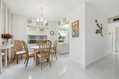 441 Burgundy J Delray Beach FL 33484