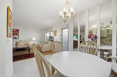 441 Burgundy J Delray Beach FL 33484