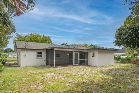 308 Park Avenue Lake Park FL 33403