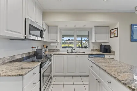 3374 SE Fairway E Stuart FL 34997