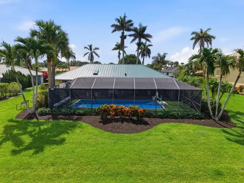 3374 SE Fairway E Stuart FL 34997