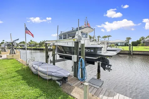 3374 SE Fairway E Stuart FL 34997