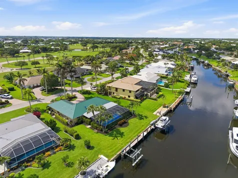 3374 SE Fairway E Stuart FL 34997