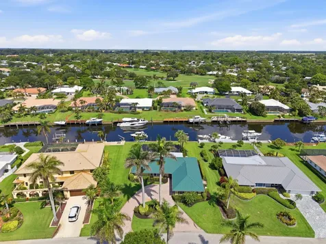 3374 SE Fairway E Stuart FL 34997