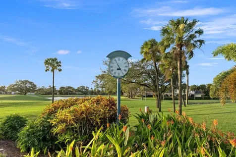 3374 SE Fairway E Stuart FL 34997
