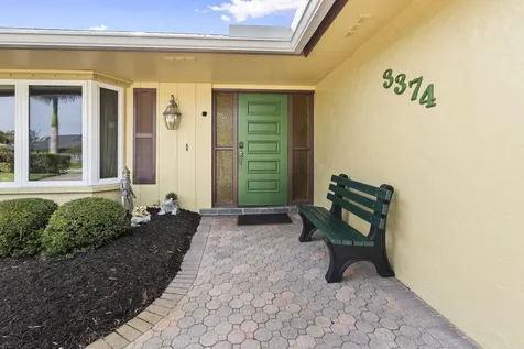 3374 SE Fairway E Stuart FL 34997