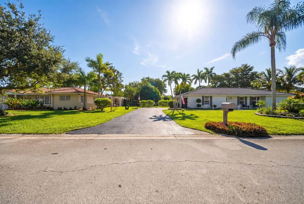2651 NW 107th Avenue Coral Springs FL 33065
