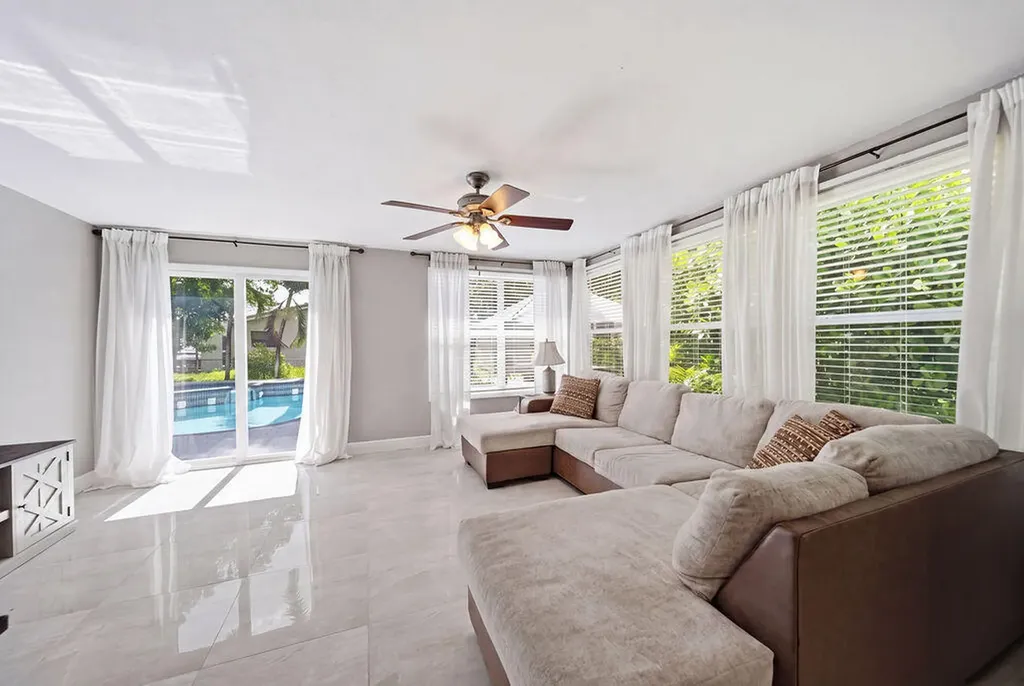 2651 NW 107th Avenue Coral Springs FL 33065
