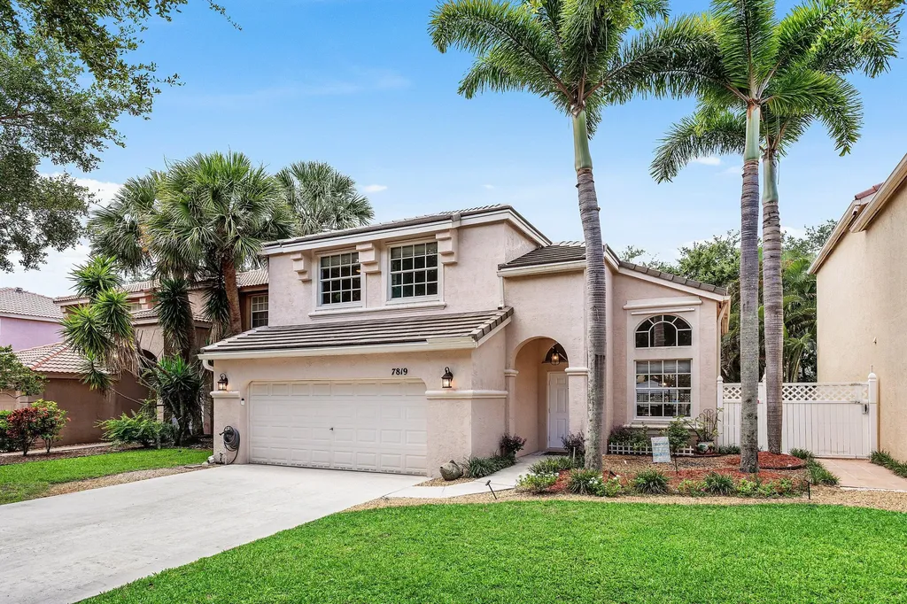 7819 Oak Grove Circle Lake Worth FL 33467