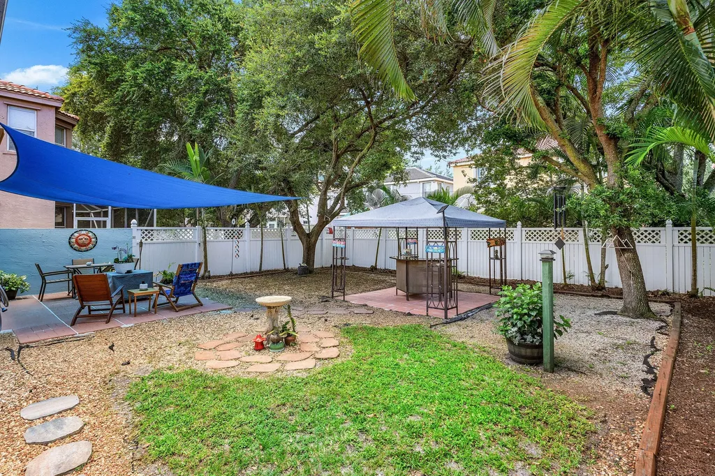 7819 Oak Grove Circle Lake Worth FL 33467
