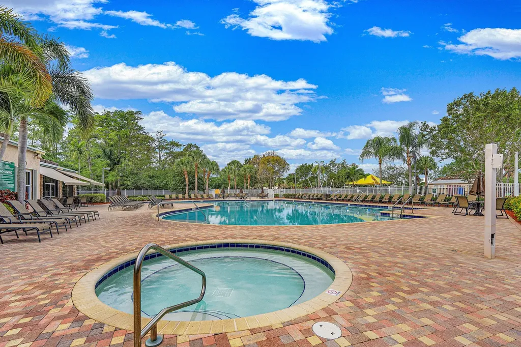 7819 Oak Grove Circle Lake Worth FL 33467