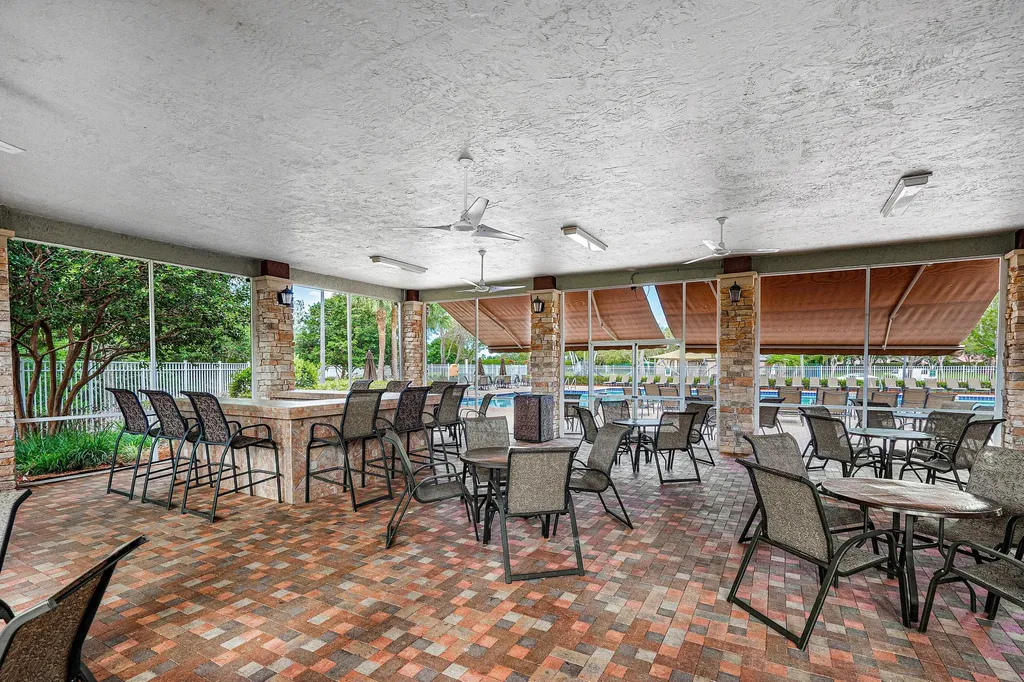 7819 Oak Grove Circle Lake Worth FL 33467