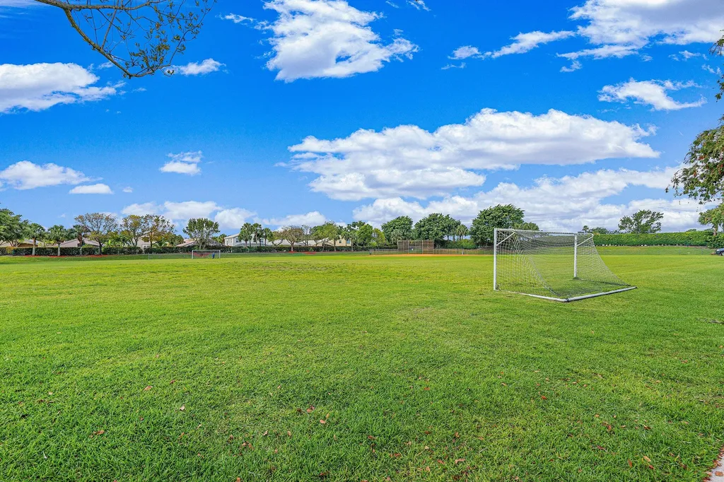 7819 Oak Grove Circle Lake Worth FL 33467