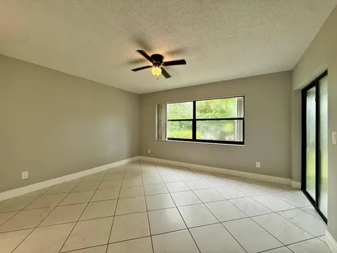 9633 Riverside Drive Coral Springs FL 33071