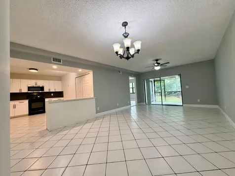 9633 Riverside Drive Coral Springs FL 33071