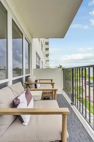 340 Sunset Drive Fort Lauderdale FL 33301