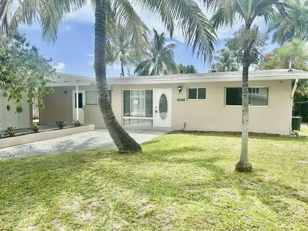 2548 Gulfstream Lane Fort Lauderdale FL 33312