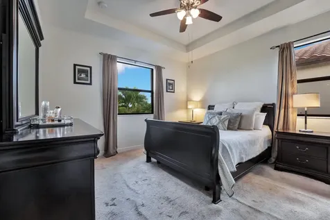 3785 NE 2nd Street Homestead FL 33033